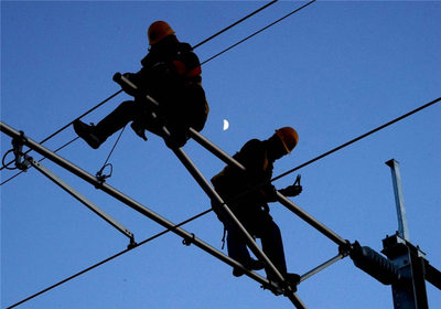 濟(jì)青高鐵電氣化施工進(jìn)入關(guān)鍵攻堅(jiān)階段，為全線開通奠定堅(jiān)實(shí)基礎(chǔ)